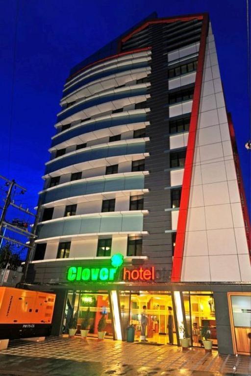 Clover Hotel Rangum Exterior foto