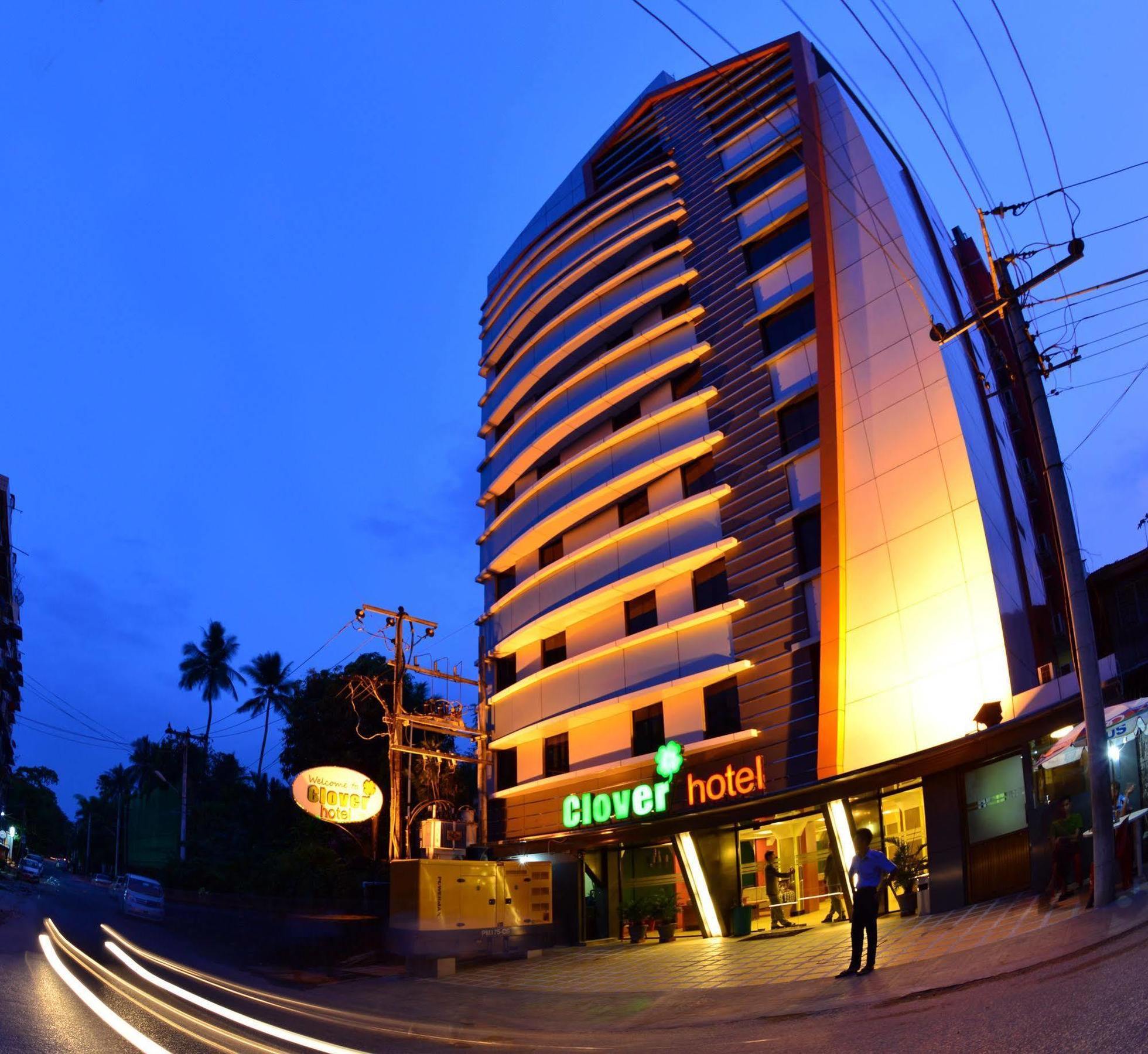 Clover Hotel Rangum Exterior foto